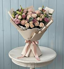 Букет цветов из:  Розы и Лизиантусы в Новомичуринске