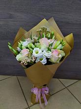 Букет цветов из:  Розы и Лизиантусы #REPLACE_PRED# Новомичуринске