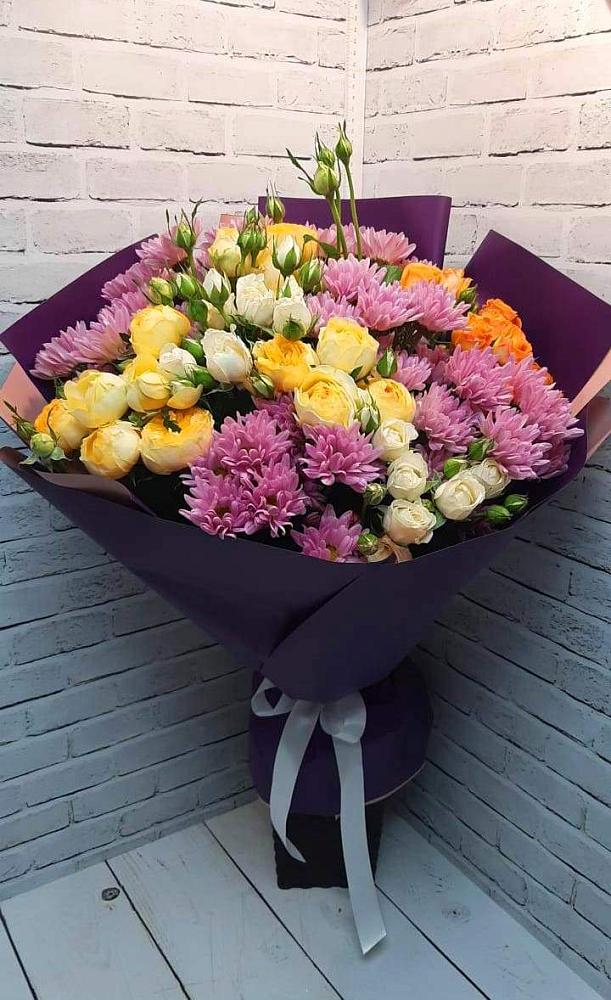 Букет цветов из: Хризантемы и Розы в Новомичуринске