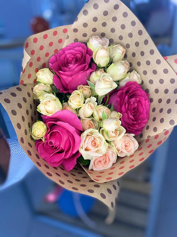 Букет цветов из: Розы в Новомичуринске