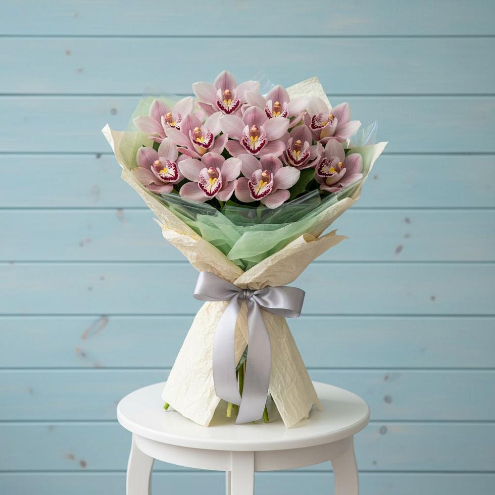 Букет цветов из: Орхидеи и Розы в Новомичуринске