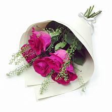 Букет цветов из:  Розы в Новомичуринске