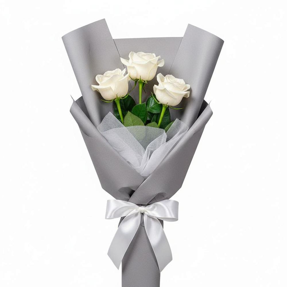 Букет 3 белые розы в Новомичуринске