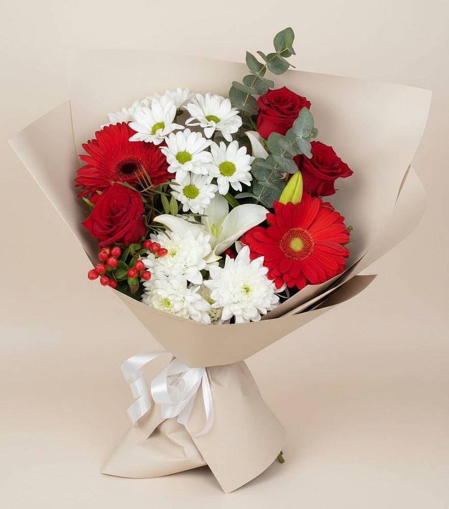 Букет цветов из: Розы, Хризантемы, Герберы и Лилии в Новомичуринске