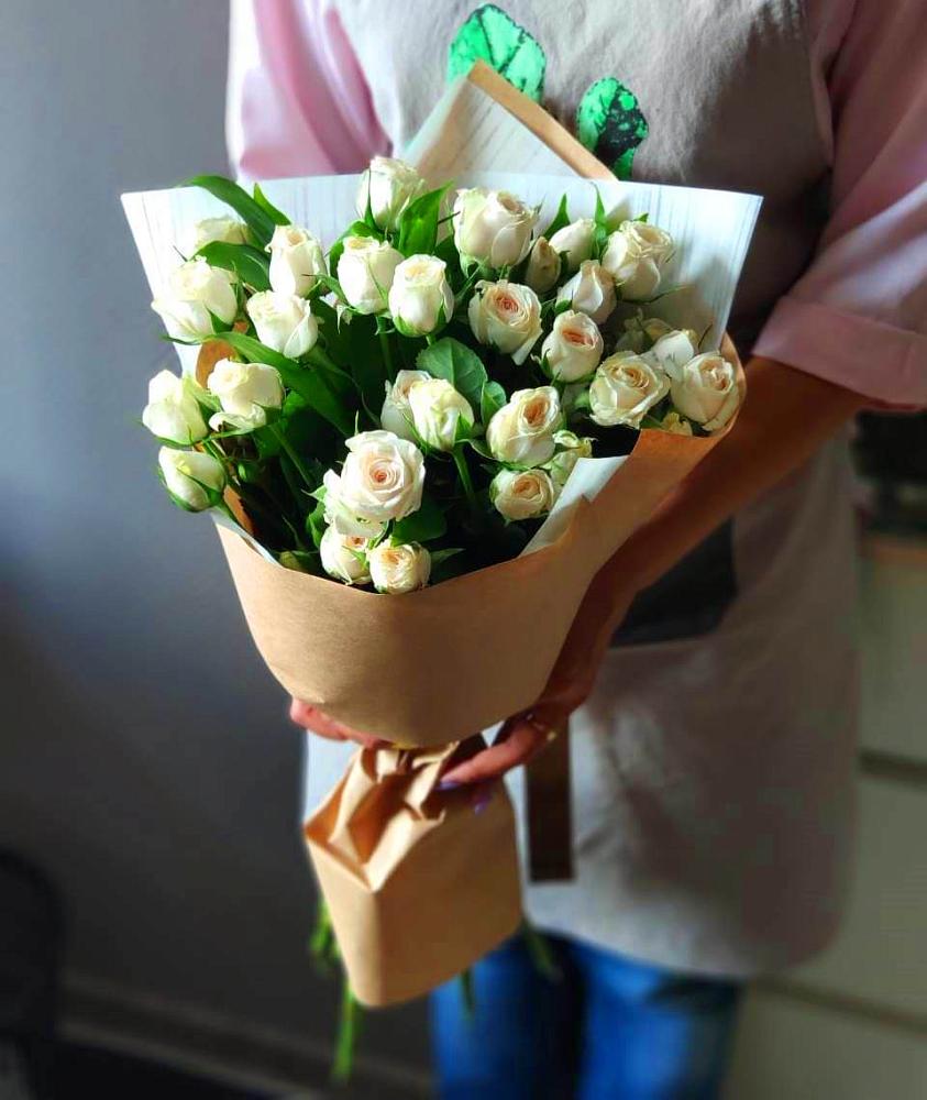 Букет цветов из: Розы в Новомичуринске