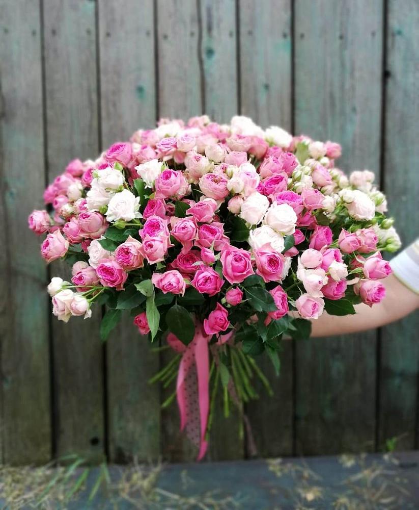 Букет Розовые кустовые розы Натали и Лав Лидия в Новомичуринске