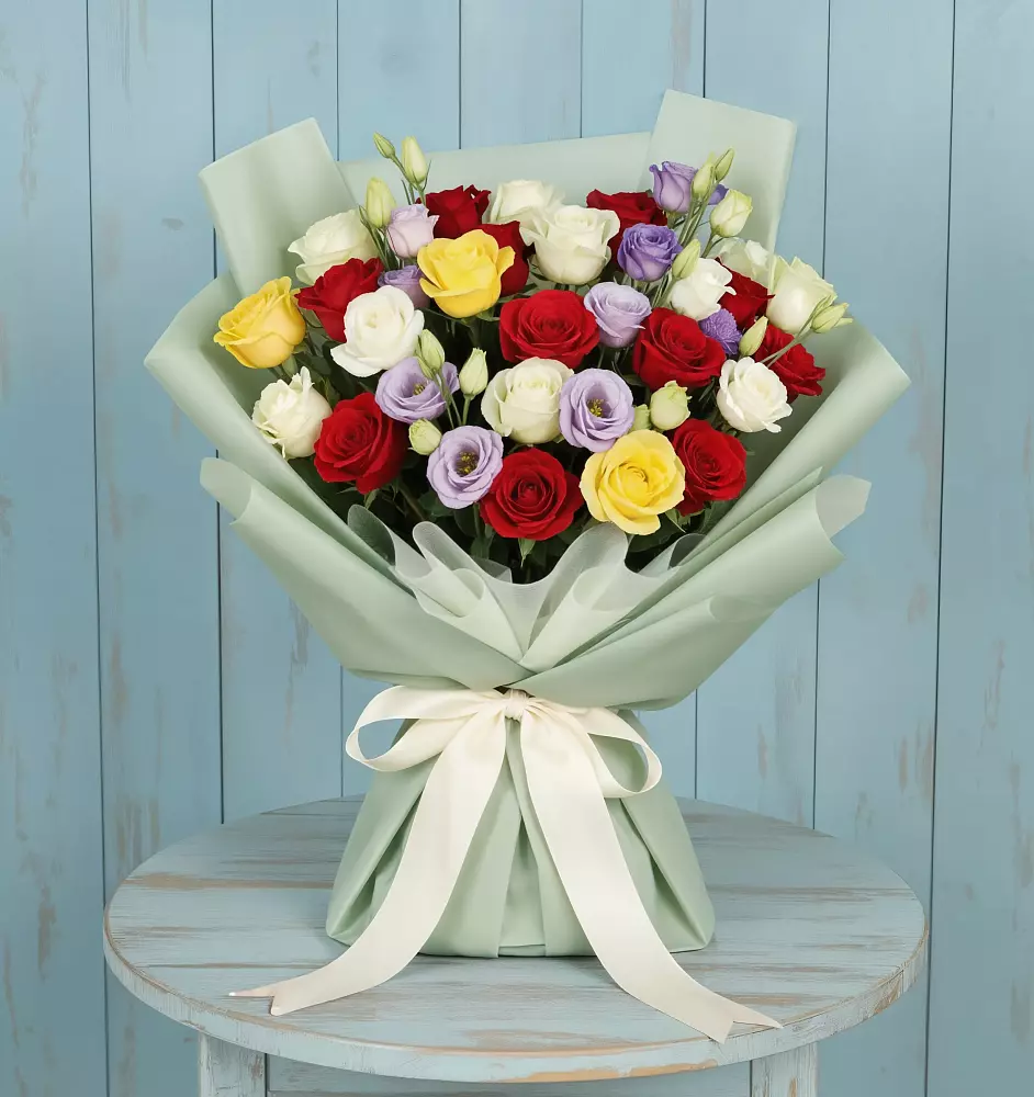 Букет цветов из: Розы в Новомичуринске