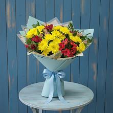 Букет цветов из:  Альстромерии и Хризантемы в Новомичуринске