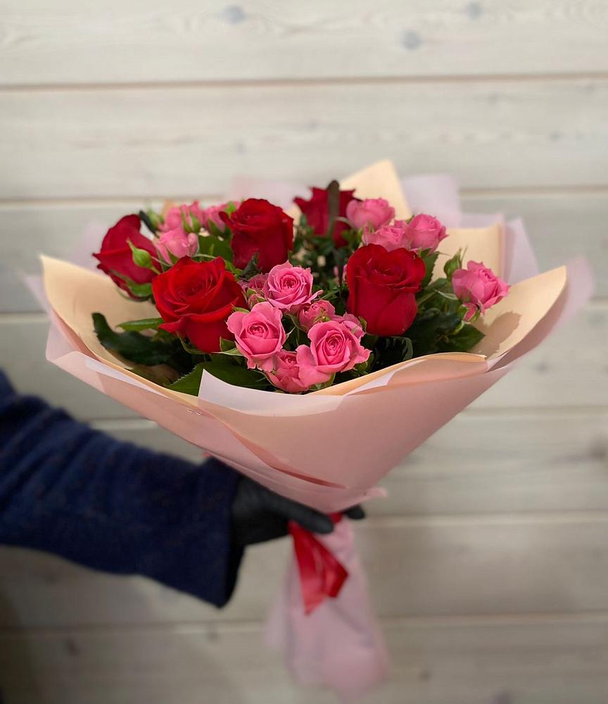 Букет цветов из: Розы в Новомичуринске