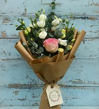 Букет цветов из:  Розы и Лизиантусы в Новомичуринске