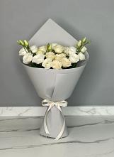 Букет цветов из:  Розы и Лизиантусы в Новомичуринске